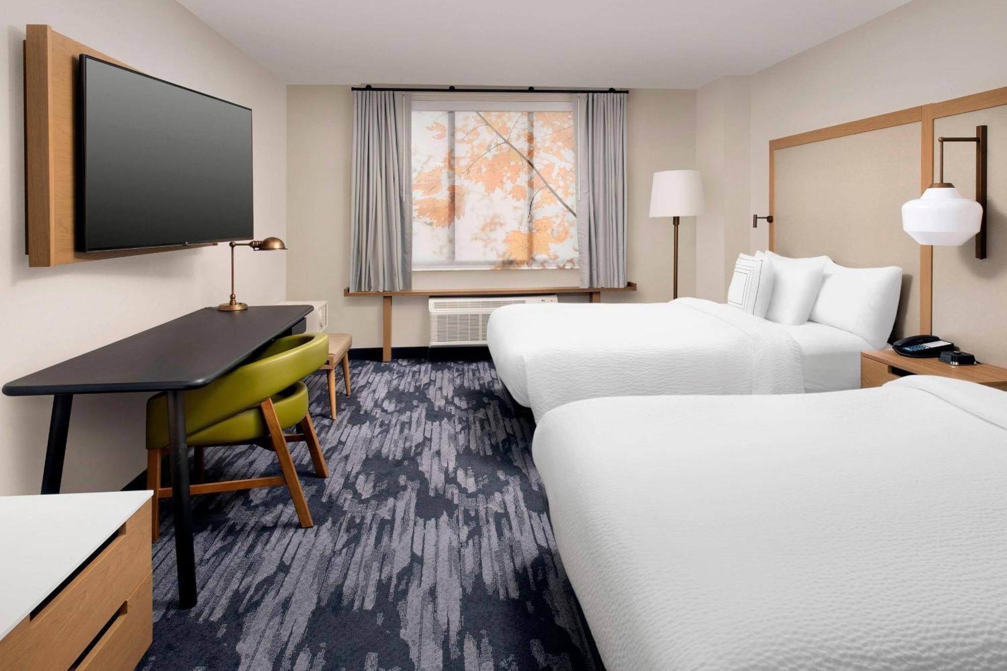 Fairfield Inn & Suites By Marriott Alexandria West/Mark Center Exterior photo